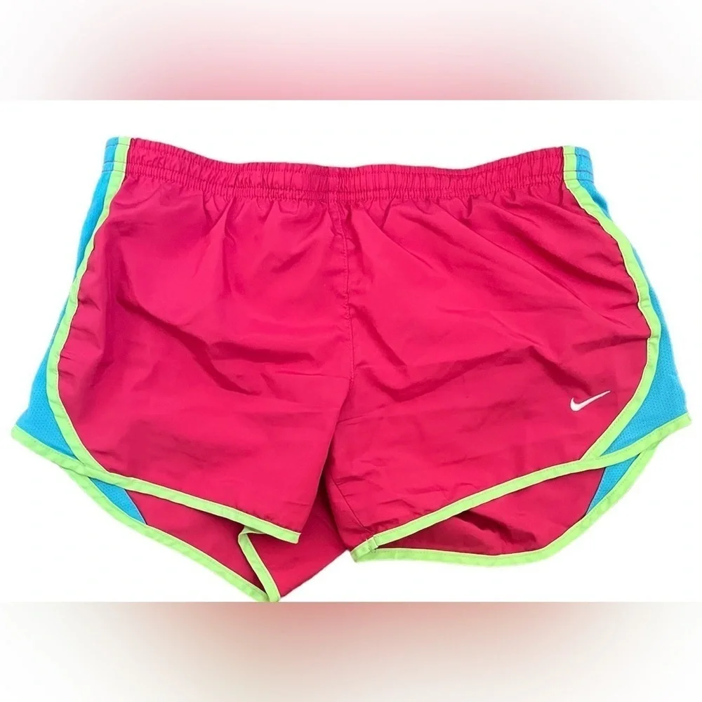 Nike & under Armour Womens shorts bundle 3 pairs Sz large